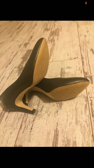 37 Beden Hotiç antrasit renk stiletto 