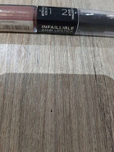 Loreal infallible lipstick