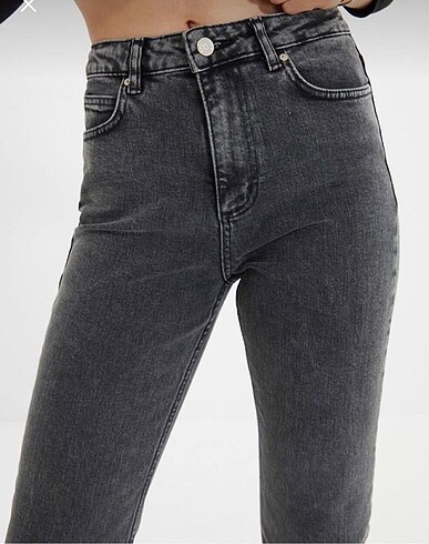 Trendyol & Milla trendyolmilla jeans paçası yırtmaçlı