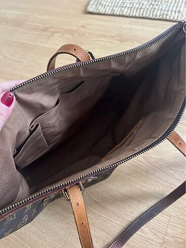 Beden çeşitli Renk Louis vuitton monogram palermo gm