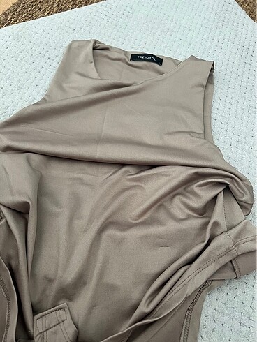 l Beden ten rengi Renk Trendyol bodysuit