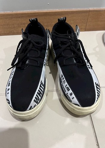 Off white spor ayakkabı