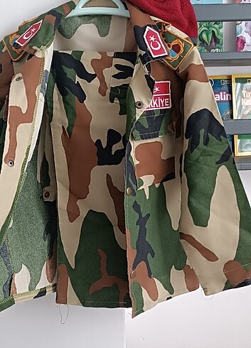 Asker kıyafeti 