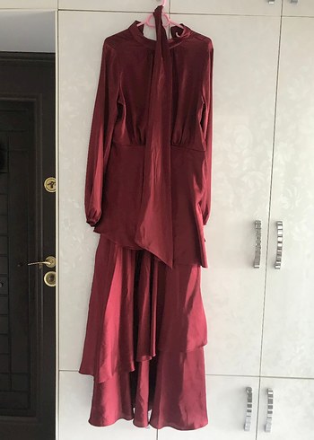 Trendyol & Milla abiye tesettür bir kez kullanıldı