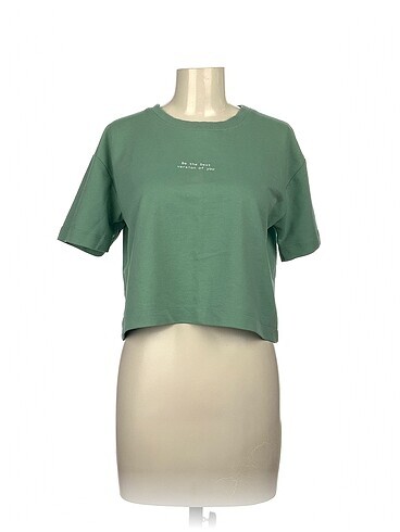 PreLoved T-shirt %70 İndirimli.