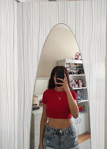 kırmızı crop tshirt
