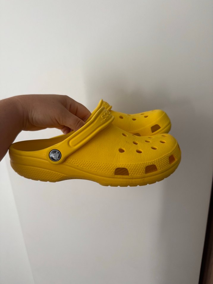 Sarı crocs orjinaldir - Görsel 2
