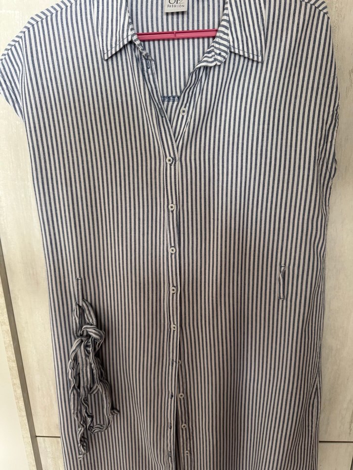 Çizgili Kolsuz Gömlek Elbise - Görsel 2