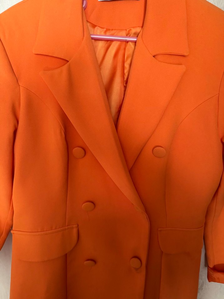 Turuncu Düğmeli Midi Kadın Blazer - Görsel 2
