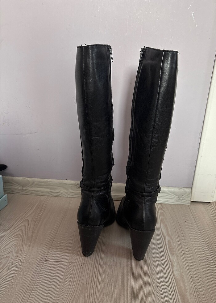 Siyah deri çizme - Görsel 3