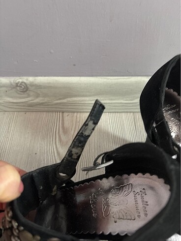 Siyah nubuk topuklu sandalet - Görsel 5