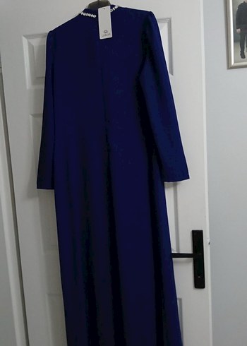 Uzun Kollu Mavi İşlemeli Abiye Elbise - Görsel 2