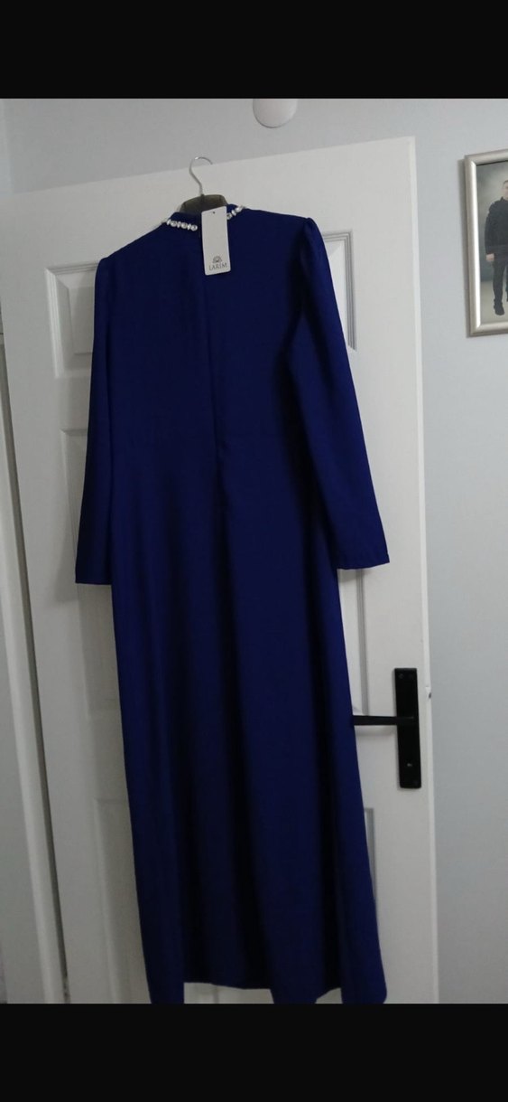 Uzun Kollu Mavi İşlemeli Abiye Elbise - Görsel 2