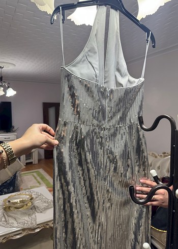 Parlak Gri Pilili Uzun Abiye Elbise - Görsel 8