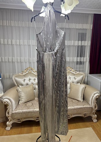 Parlak Gri Pilili Uzun Abiye Elbise - Görsel 4