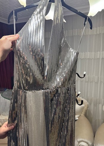 Parlak Gri Pilili Uzun Abiye Elbise - Görsel 7