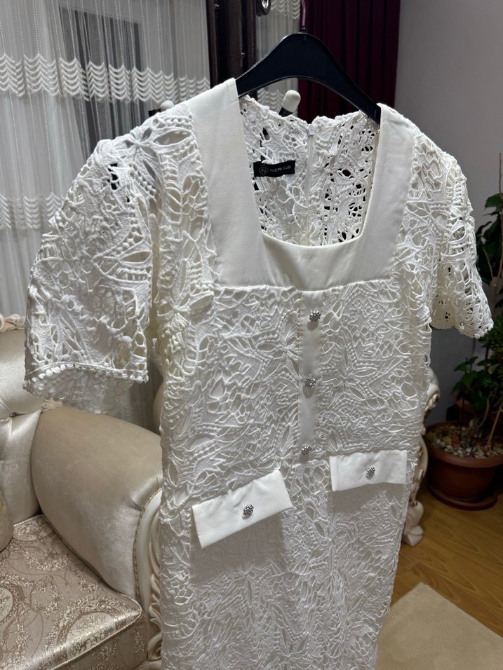 Dantel İşlemeli Beyaz Midi Elbise - Görsel 4