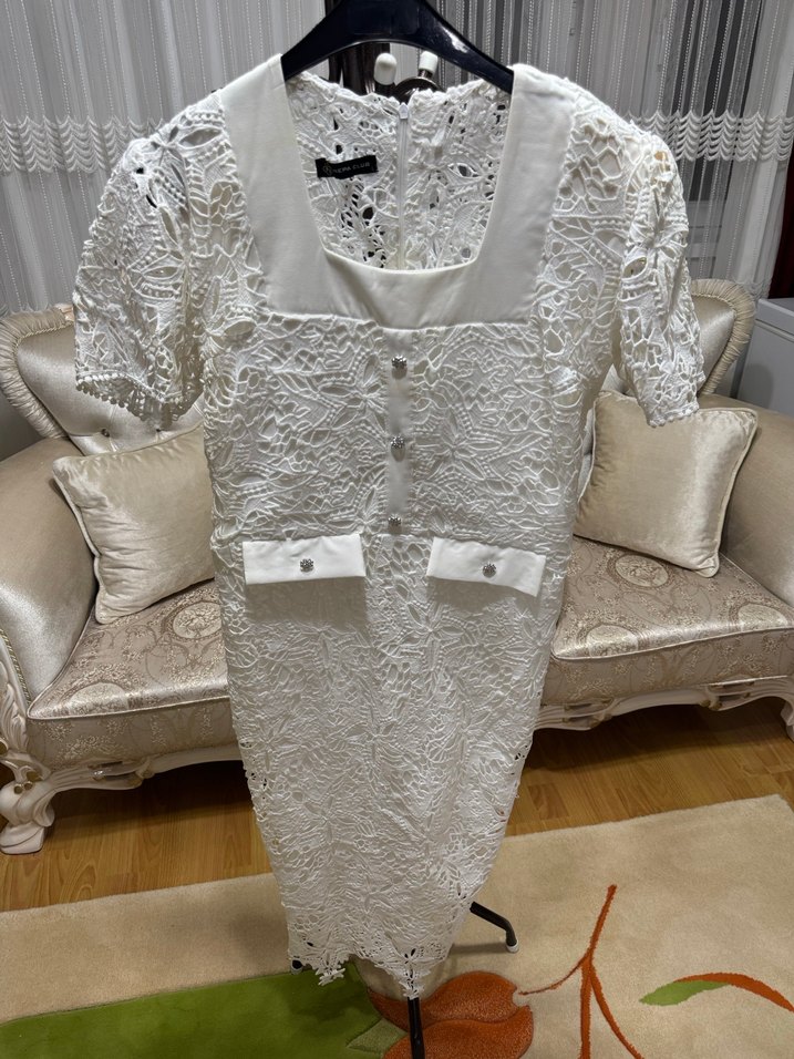 Dantel İşlemeli Beyaz Midi Elbise - Görsel 3