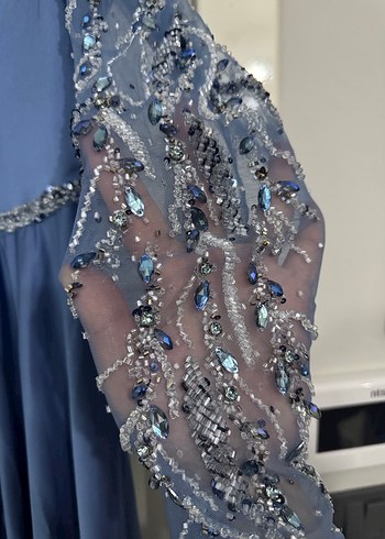 Mavi İşlemeli Söz elbisesi - Görsel 3