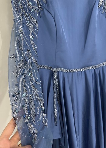 Mavi İşlemeli Söz elbisesi - Görsel 2