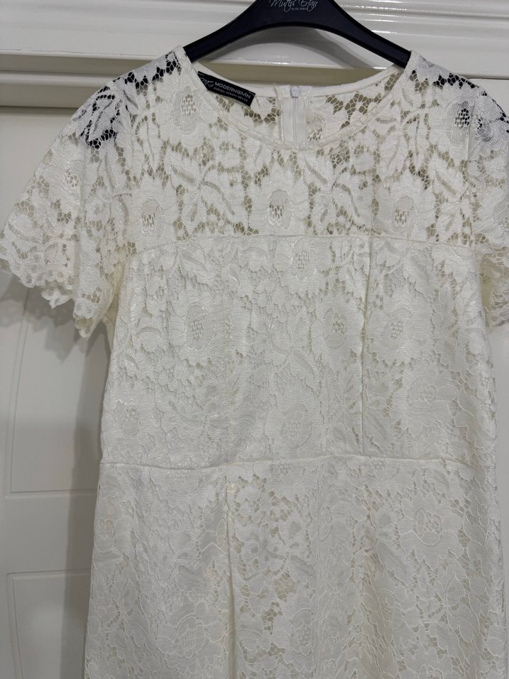 Dantel Detaylı Midi Elbise - Görsel 3