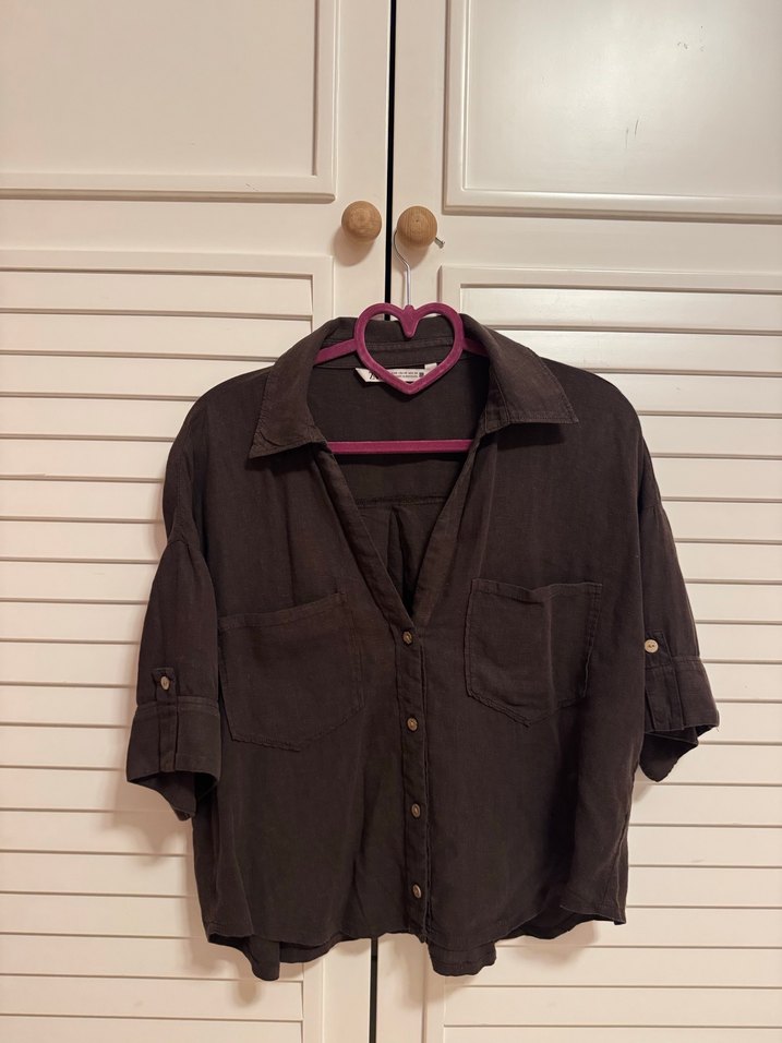 Düğmeli Kısa Kollu Kahverengi Keten Gömlek - Görsel 2