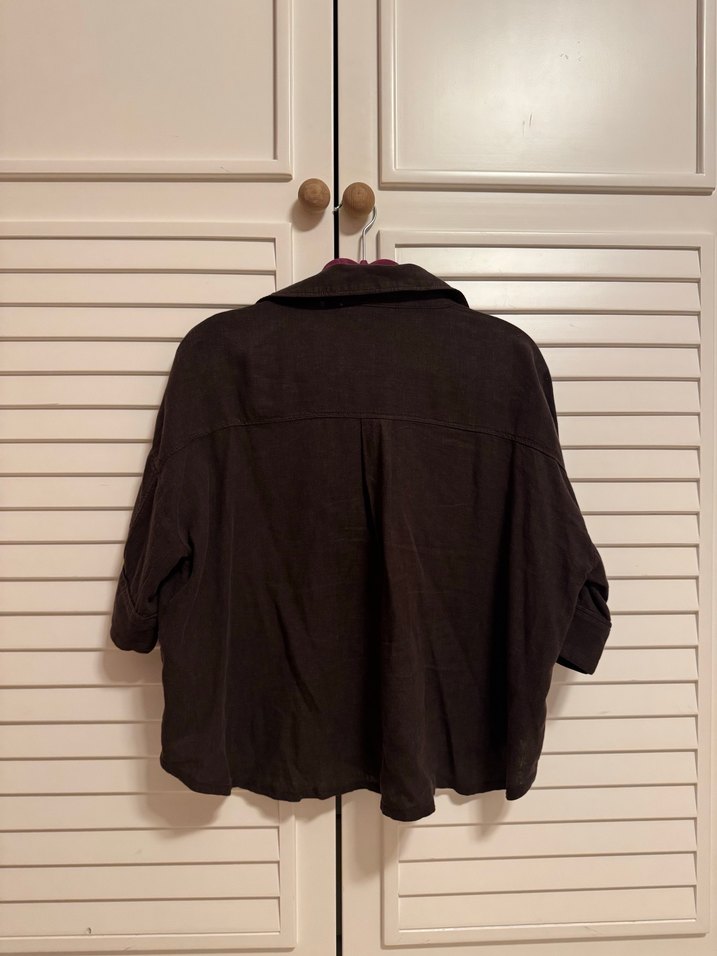 Düğmeli Kısa Kollu Kahverengi Keten Gömlek - Görsel 3