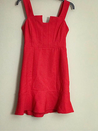 Mini kırmızı elbise
