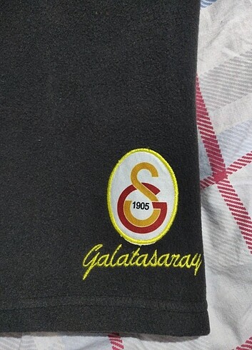 Galatasaray Atkı şapka boyunluk 