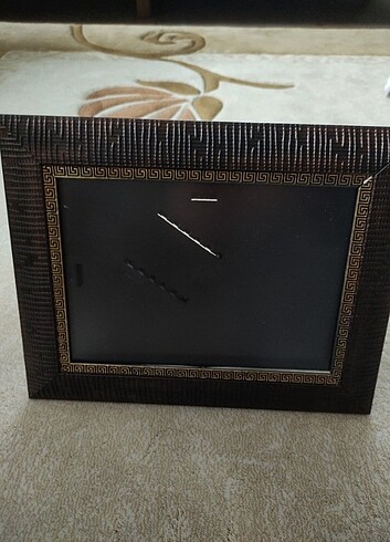 Beden kahverengi Renk 28x22 cm ölçülerinde çerçeve