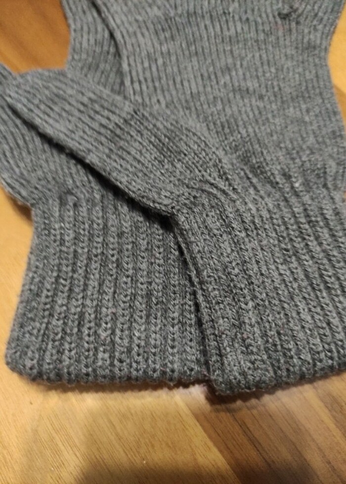 Gri eldiven  - Görsel 2