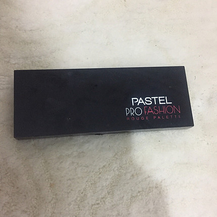 Pastel profashion rouge palette