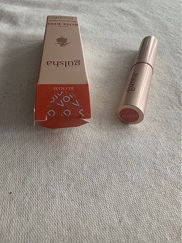 Gülsha renkli lip balm - Görsel 5