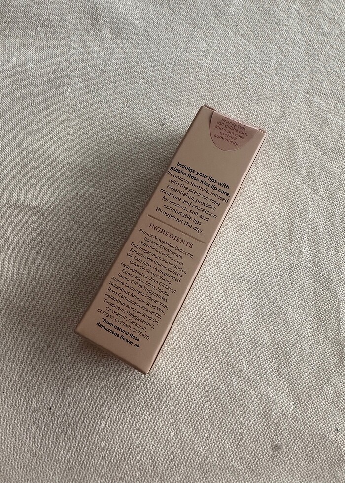 Gülsha renkli lip balm - Görsel 3