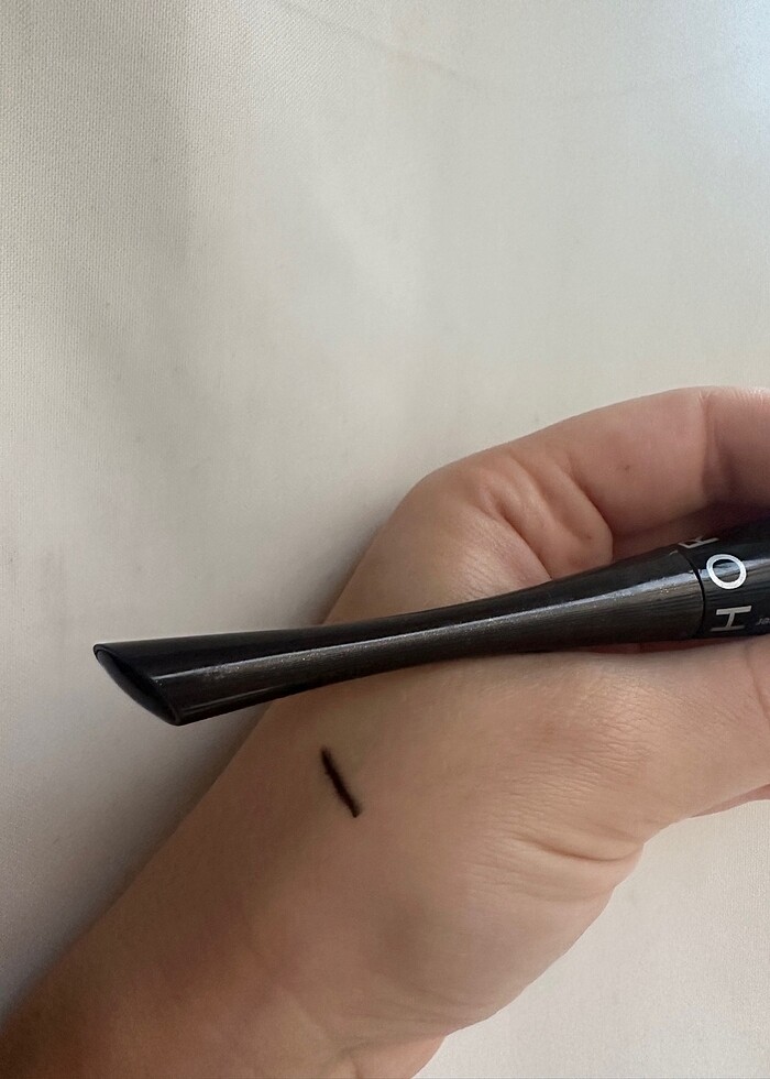 Sephora fırça uçlu eyeliner - Görsel 3