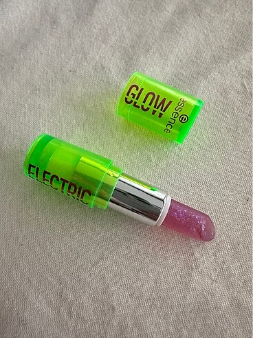 Essence Essence electric glow lip balm