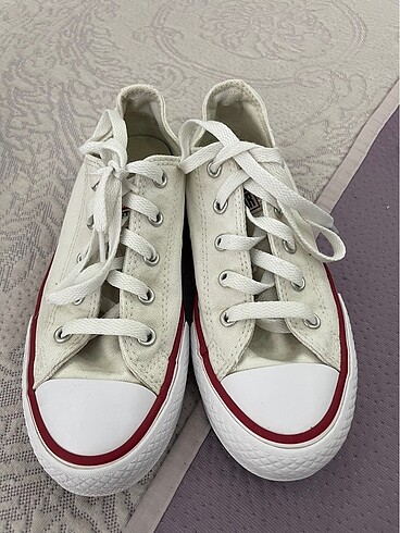 Kız çocuk beyaz converse