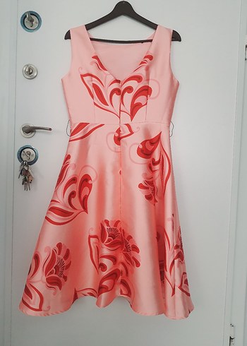 Zara Pembe Desenli Kemerli Elbise