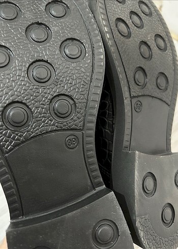 Yılan Desenli Siyah Kadın Topuklu Ayakkabı - Görsel 4