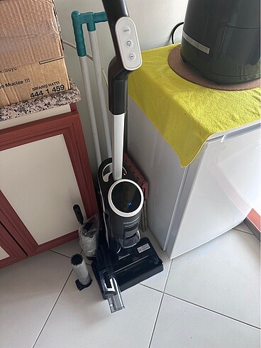 Grundig ıslak kuru şarjlı dik süpürge