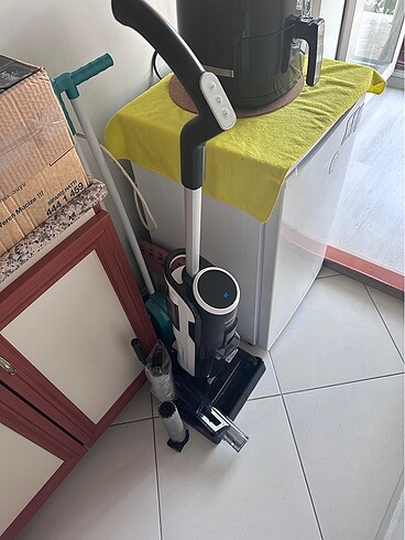 Arçelik Grundig ıslak kuru şarjlı dik süpürge