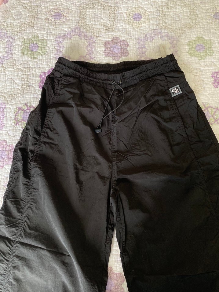 Stradivarius paraşüt pantolon - Görsel 2