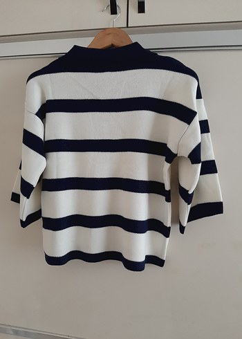 Lacivert Kapri Kol Yakalı Triko - Görsel 4