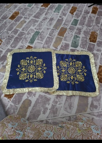 İşlemeli Parlak Mavi Kırlent Kılıfı - Görsel 2