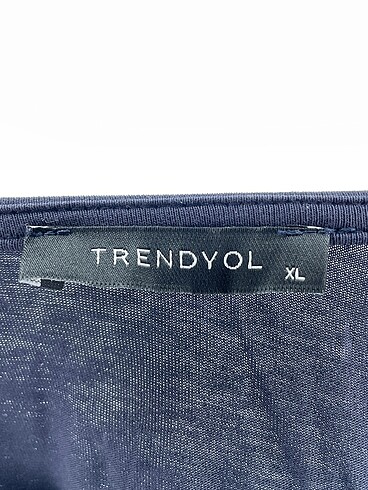 xl Beden lacivert Renk Trendyol & Milla Bluz %70 İndirimli.