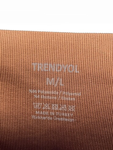 m Beden çeşitli Renk Trendyol & Milla Tayt / Spor taytı %70 İndirimli.