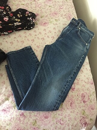 Mom jeans