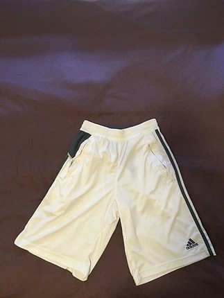 Adidas Basketbol Şortu (Kadınlar için)