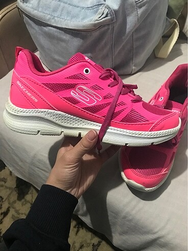 37 Beden Pembe Skechers