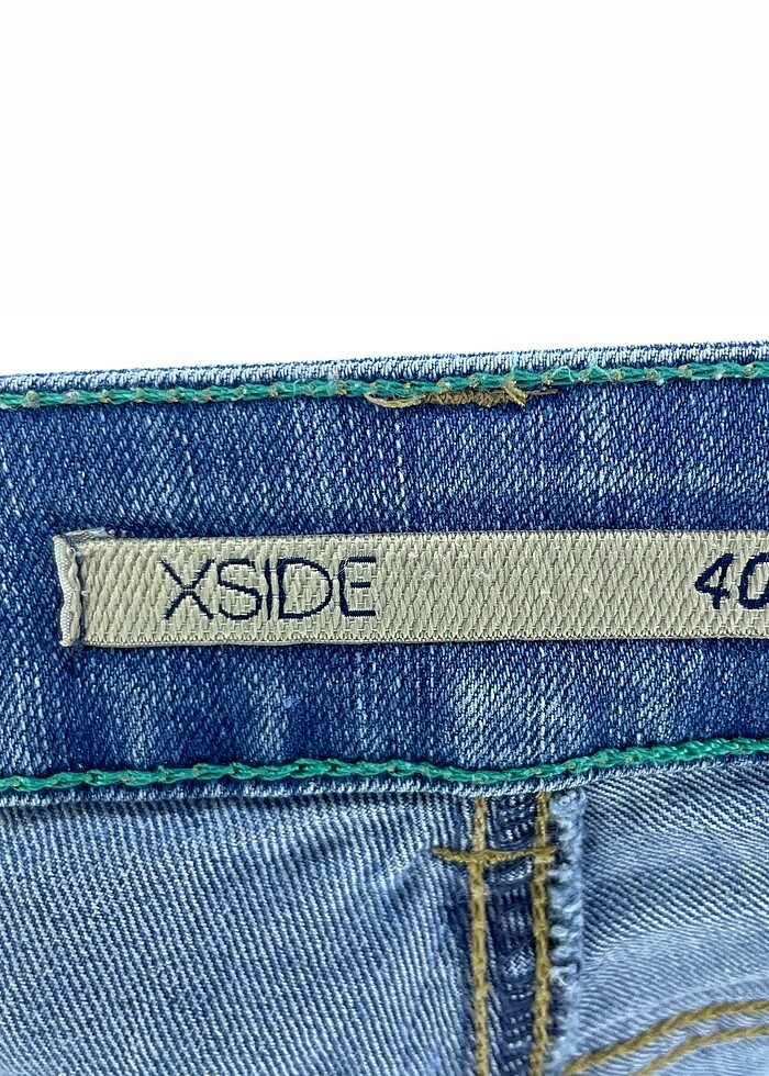 LC Waikiki Mini Şort %70 İndirimli. - Görsel 4